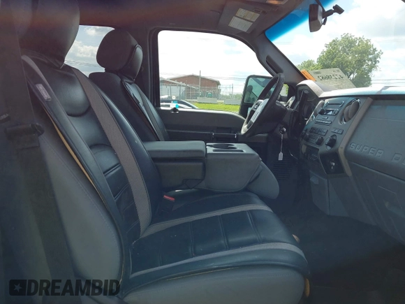 2016 Ford F-250 Lariat z VIN 1FT7W2B60GEB90776, wystawiony jako IAAI lot #42238682 z przebiegiem 234 089 mil mil oraz . Historia ofert i sprzedaży dostępna na DreamBid. Obrazek 5.