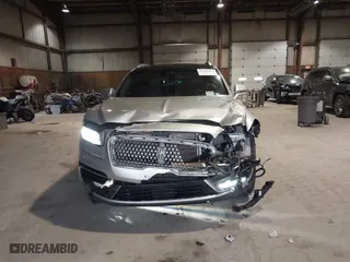 2019 Lincoln Nautilus Reserve with VIN 2LMPJ8LP4KBL25142, listed as a IAAI auction lot 41340444 with 105,757 mi miles. Bid and sale history available at carsss.com. Image 12.