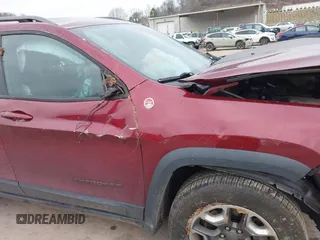 2019 Jeep Cherokee Trailhawk with VIN 1C4PJMBX1KD314149, listed as a IAAI auction lot 40929910 with 77,000 mi miles and . Bid and sale history available at DreamBid. Image 13.