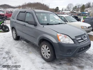 2006 Honda CR-V EX with VIN SHSRD77806U431103, listed as a IAAI auction lot 41411837 with 174,162 mi miles. Bid and sale history available at carsss.com. Image 1.