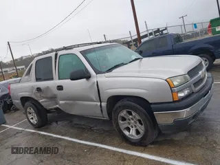2005 Chevrolet Avalanche LS with VIN 3GNEC12Z05G163675, listed as a IAAI auction lot 41461801 with 430,784 mi miles and . Bid and sale history available at DreamBid. Image 13.