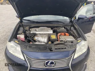 2014 Lexus ES 300h z VIN JTHBW1GG7E2040053, wystawiony jako Copart lot #55051145 z przebiegiem 158 961 mil mil oraz Szkoda całkowita • Salvage title. Historia ofert i sprzedaży dostępna na DreamBid. Obrazek 11.