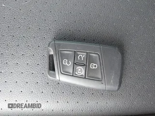 2020 Volkswagen Jetta SEL z VIN 3VWEB7BU9LM023817, wystawiony jako IAAI lot #42371694 z przebiegiem 99 100 mil mil oraz . Historia ofert i sprzedaży dostępna na DreamBid. Obrazek 11.