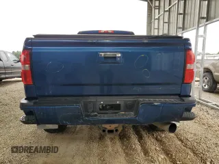 2016 GMC Sierra 2500HD SLT z VIN 1GT12TE80GF271582, wystawiony jako Copart lot #59993915 z przebiegiem 224 490 mil mil oraz Szkoda całkowita • Salvage title. Historia ofert i sprzedaży dostępna na DreamBid. Obrazek 6.