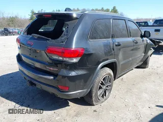 2017 Jeep Grand Cherokee Trailhawk с VIN 1C4RJFLGXHC670469, выставлен на аукционе IAAI как лот 42055116 с пробегом 99 801 миль миль и . История ставок и продаж доступна на DreamBid. Изображение 4.