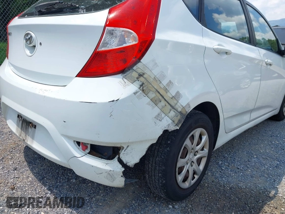 2012 Hyundai Accent GS z VIN KMHCT5AE4CU016044, wystawiony jako IAAI lot #42803906 z przebiegiem 168 824 mil mil oraz . Historia ofert i sprzedaży dostępna na DreamBid. Obrazek 15.