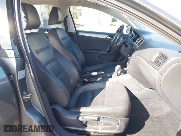 2015 Volkswagen Jetta Sedan 1.8T SE w/Connectivity with VIN 3VWD07AJ2FM312146, listed as a IAAI auction lot 41843238 with 107,741 mi miles. Bid and sale history available at carsss.com. Image 5.