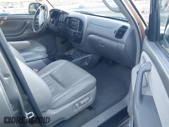 2005 Toyota Sequoia SR5 with VIN 5TDBT44A25S234574, listed as a IAAI auction lot 41033109 with 156,542 mi miles and . Bid and sale history available at DreamBid. Image 5.