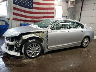 2016 Lincoln MKZ with VIN 3LN6L2J91GR606052, listed as a Copart auction lot 44533145 with 92,440 mi miles and Salvage Title. Bid and sale history available at carsss.com. Image 1.