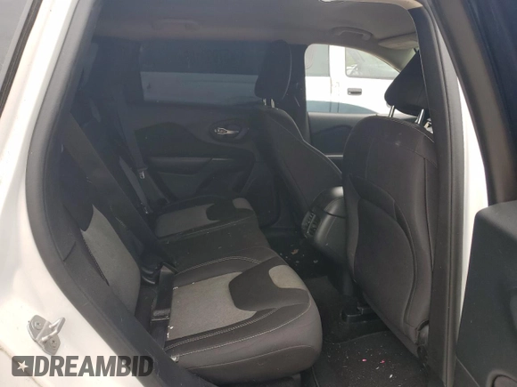 2015 Jeep Cherokee Sport z VIN 1C4PJMAB3FW594009, wystawiony jako Copart lot #57992185 z przebiegiem 115 146 mil mil oraz Szkoda całkowita • Salvage title. Historia ofert i sprzedaży dostępna na DreamBid. Obrazek 10.