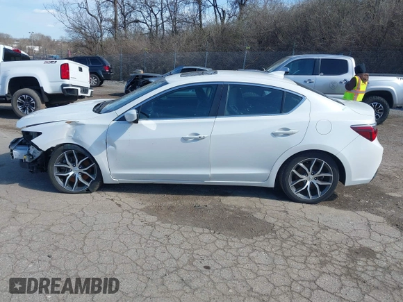 2021 Acura ILX w/Premium Package with VIN 19UDE2F70MA002237, listed as a IAAI auction lot 41863537 with 44,454 mi miles. Bid and sale history available at carsss.com. Image 15.