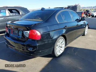 2011 BMW 3 Series 328i with VIN WBAPH7G57BNM54430, listed as a IAAI auction lot 41851093 with 188,291 mi miles. Bid and sale history available at carsss.com. Image 4.