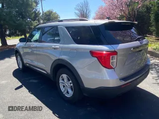2021 Ford Explorer XLT with VIN 1FMSK8DH1MGB41704, listed as a Copart auction lot 52749455 with 88,524 mi miles and Salvage Title. Bid and sale history available at carsss.com. Image 3.