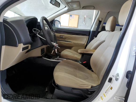 2019 Mitsubishi Outlander ES with VIN JA4AZ3A36KZ048504, listed as a Copart auction lot 59570195 with 92,473 mi miles and Salvage title. Bid and sale history available at DreamBid. Image 7.