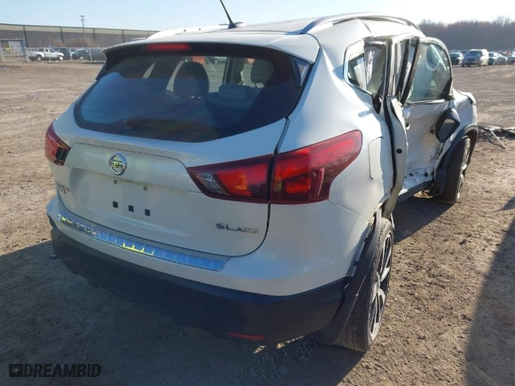 2017 Nissan Rogue Sport SL with VIN JN1BJ1CR9HW119098, listed as a IAAI auction lot 41863607 with 144,735 mi miles. Bid and sale history available at carsss.com. Image 4.