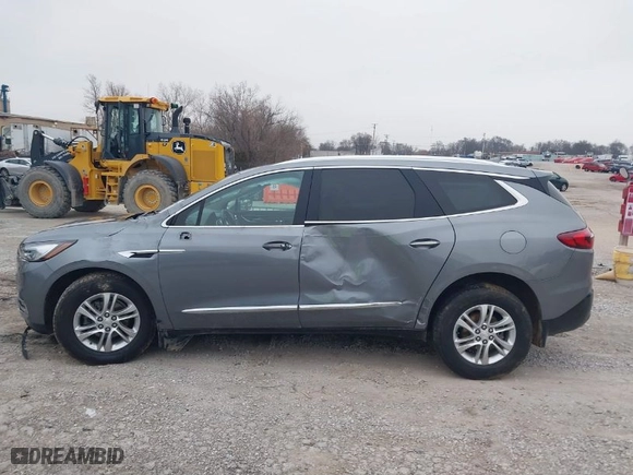 2020 Buick Enclave Essence with VIN 5GAEVAKW4LJ313180, listed as a IAAI auction lot 41472965 with 67,524 mi miles. Bid and sale history available at carsss.com. Image 14.
