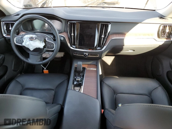 2022 Volvo S60 Momentum with VIN 7JRL12TZ7NG187205, listed as a Copart auction lot 46633665 with 15,477 mi miles and Salvage Title. Bid and sale history available at carsss.com. Image 8.