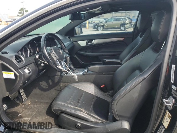 2013 Mercedes-Benz C 250 z VIN WDDGJ4HB5DF967737, wystawiony jako Copart lot #57278155 z przebiegiem 127 644 mil mil oraz Nie do naprawy • Non repairable. Historia ofert i sprzedaży dostępna na DreamBid. Obrazek 7.
