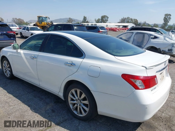 2007 Lexus ES 350 with VIN JTHBJ46G072043932, listed as a IAAI auction lot 41988949 with 127,109 mi miles. Bid and sale history available at carsss.com. Image 3.