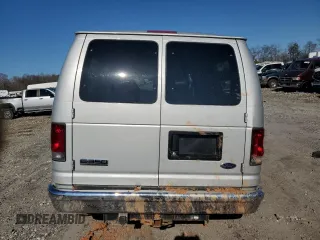 2006 Ford Econoline Passenger XL z VIN 1FBNE31L16DA53135, wystawiony jako Copart lot #45904875 z przebiegiem 174 385 mil mil oraz Szkoda całkowita • Salvage title. Historia ofert i sprzedaży dostępna na DreamBid. Obrazek 6.