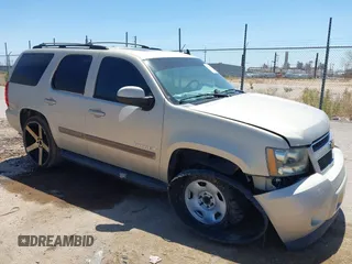 2007 Chevrolet Tahoe LT with VIN 1GNFC13047R214957, listed as a IAAI auction lot 42541630 with 177,636 mi miles and . Bid and sale history available at DreamBid. Image 1.