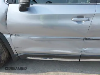 2023 Subaru Ascent Limited z VIN 4S4WMAUD2P3416461, wystawiony jako IAAI lot #42492132 z przebiegiem 25 658 mil mil oraz . Historia ofert i sprzedaży dostępna na DreamBid. Obrazek 6.