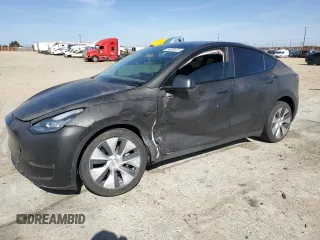 2021 Tesla Model Y Long Range z VIN 5YJYGDEE5MF275302, wystawiony jako Copart lot #54353875 z przebiegiem 63 196 mil mil oraz Szkoda całkowita • Salvage title. Historia ofert i sprzedaży dostępna na DreamBid. Obrazek 1.