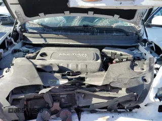 2017 Jeep Cherokee Latitude z VIN 1C4PJLCB7HW559306, wystawiony jako Copart lot #62612385 z przebiegiem 137 760 mil mil oraz Szkoda całkowita • Salvage title. Historia ofert i sprzedaży dostępna na DreamBid. Obrazek 13.