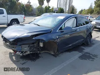 2019 Tesla Model X 75D with VIN 5YJXCBE23KF183801, listed as a IAAI auction lot 41757119 with 1 mi miles. Bid and sale history available at carsss.com. Image 18.