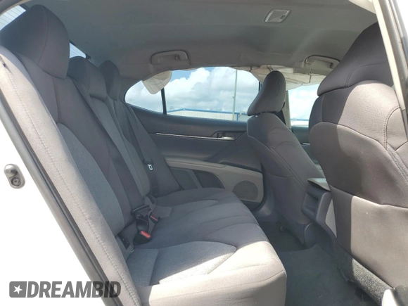 2018 Toyota Camry LE with VIN 4T1B11HK0JU512400, listed as a Copart auction lot 55839265 with 117,510 mi miles and Salvage title. Bid and sale history available at DreamBid. Image 10.
