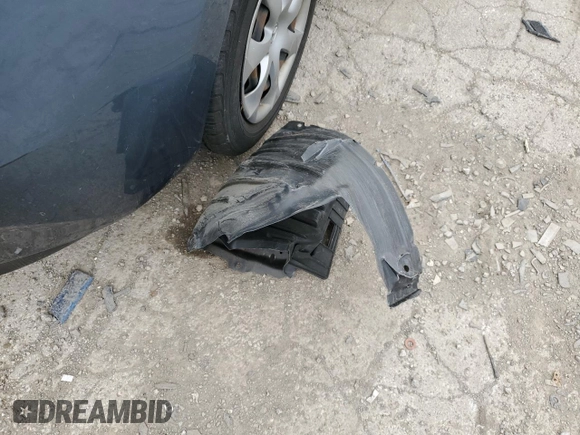 2015 Mazda 3 i Sport z VIN JM1BM1U76F1259072, wystawiony jako Copart lot #53812045 z przebiegiem 41 455 mil mil oraz Szkoda całkowita • Salvage title. Historia ofert i sprzedaży dostępna na DreamBid. Obrazek 12.