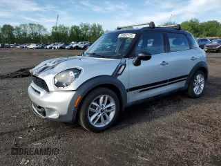 2014 MINI Countryman S z VIN WMWZC5C54EWP41305, wystawiony jako Copart lot #55882175 z przebiegiem 122 883 mil mil oraz Szkody całkowita. Historia ofert i sprzedaży dostępna na DreamBid. Obrazek 1.