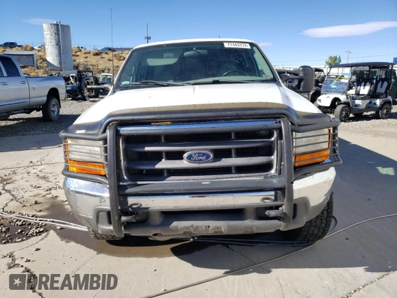 2000 Ford F-350 XL with VIN 1FTSW31F5YEA50810, listed as a Copart auction lot 77443774 with 147,370 mi miles and Salvage Title. Bid and sale history available at DreamBid. Image 5.
