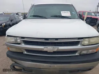 2003 Chevrolet Tahoe LS with VIN 1GNEC13V73R170941, listed as a IAAI auction lot 41088469 with 336,168 mi miles. Bid and sale history available at carsss.com. Image 12.