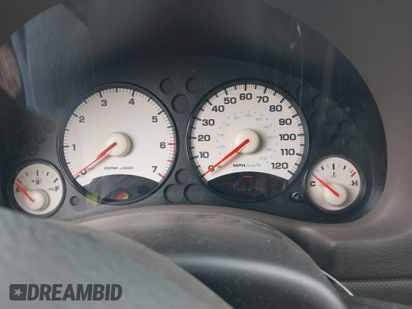 2003 Jeep Liberty Sport with VIN 1J4GL48K23W660989, listed as a IAAI auction lot 40370765 with 166,297 mi miles. Bid and sale history available at carsss.com. Image 7.