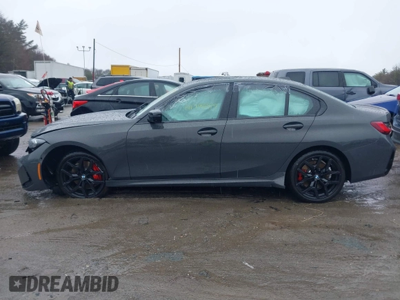 2025 BMW 3 Series 330i xDrive z VIN 3MW89CW03S8F10916, wystawiony jako IAAI lot #41796919 z przebiegiem 1 497 mil mil oraz . Historia ofert i sprzedaży dostępna na DreamBid. Obrazek 14.