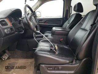 2008 GMC Yukon XL SLT with VIN 1GKFC16JX8R233855, listed as a Copart auction lot 83918164 with 322,009 mi miles and Salvage Title. Bid and sale history available at carsss.com. Image 7.