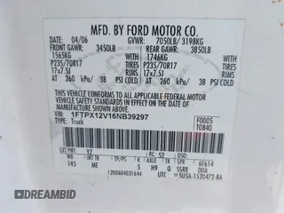 2006 Ford F-150 XL z VIN 1FTPX12V16NB39297, wystawiony jako IAAI lot #42271226 z przebiegiem 179 551 mil mil oraz . Historia ofert i sprzedaży dostępna na DreamBid. Obrazek 9.