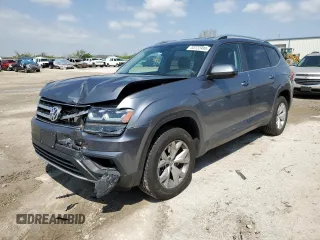 2018 Volkswagen Atlas SE z VIN 1V2DR2CA5JC551952, wystawiony jako Copart lot #53722495 z przebiegiem 128 721 mil mil oraz Szkoda całkowita • Salvage title. Historia ofert i sprzedaży dostępna na DreamBid. Obrazek 1.