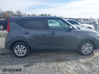 2021 Kia Soul X-Line with VIN KNDJ23AU1M7747914, listed as a IAAI auction lot 41380092 with 47,048 mi miles. Bid and sale history available at carsss.com. Image 13.