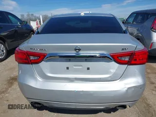 2016 Nissan Maxima Platinum with VIN 1N4AA6AP1GC400986, listed as a IAAI auction lot 41603612 with 171,784 mi miles and . Bid and sale history available at DreamBid. Image 16.
