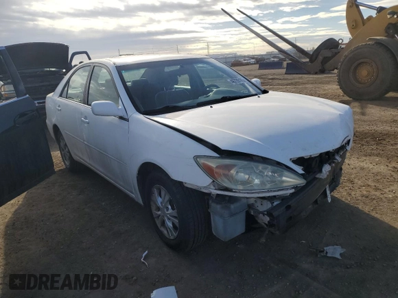 2004 Toyota Camry LE with VIN 4T1BF30K24U070927, listed as a Copart auction lot 46739185 with 172,121 mi miles and Salvage Title. Bid and sale history available at DreamBid. Image 4.