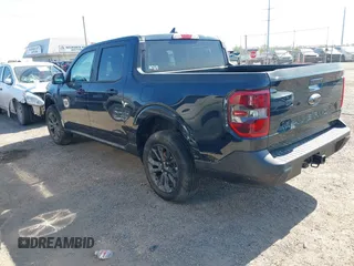 2023 Ford Maverick XL z VIN 3FTTW8E98PRA81194, wystawiony jako IAAI lot #42015071 z przebiegiem Nie podano mil oraz . Historia ofert i sprzedaży dostępna na DreamBid. Obrazek 3.