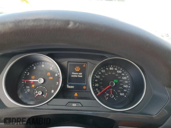2018 Volkswagen Tiguan S z VIN 3VV0B7AXXJM092765, wystawiony jako Copart lot #57324885 z przebiegiem 156 441 mil mil oraz Szkoda całkowita • Salvage title. Historia ofert i sprzedaży dostępna na DreamBid. Obrazek 9.