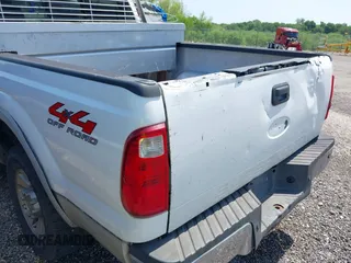 2008 Ford F-250 XL с VIN 1FTSW21Y98EC51797, выставлен на аукционе IAAI как лот 42168445 с пробегом 325 080 миль миль и . История ставок и продаж доступна на DreamBid. Изображение 21.
