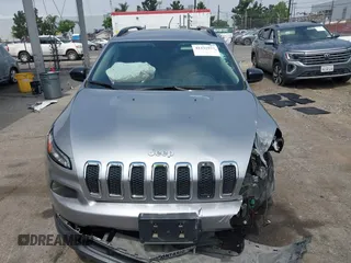 2016 Jeep Cherokee Sport with VIN 1C4PJLAB2GW324331, listed as a IAAI auction lot 42432937 with 50,270 mi miles and . Bid and sale history available at DreamBid. Image 12.