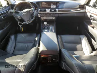 2015 Lexus LS 460 with VIN JTHBL5EFXF5133806, listed as a Copart auction lot 81493074 with 158,601 mi miles and Salvage title. Bid and sale history available at DreamBid. Image 8.