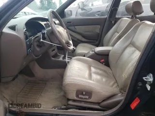 1994 Toyota Camry XLE with VIN JT2GK13E2R0008225, listed as a Copart auction lot 83668084 with 258,735 mi miles and Salvage Title. Bid and sale history available at carsss.com. Image 7.