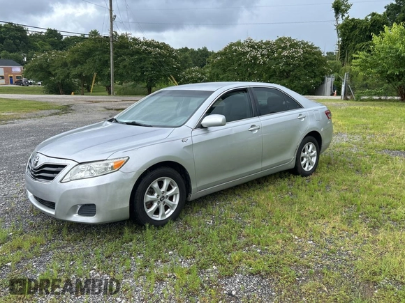 2011 Toyota Camry LE with VIN 4T1BF3EKXBU631378, listed as a Copart auction lot 60099015 with 180,080 mi miles and Salvage title. Bid and sale history available at DreamBid. Image 2.