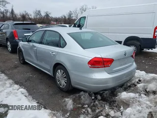 2014 Volkswagen Passat S с VIN 1VWAP7A39EC002589, выставлен на аукционе IAAI как лот 41285260 с пробегом 102 489 миль миль и . История ставок и продаж доступна на DreamBid. Изображение 3.